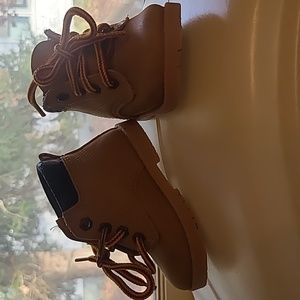 Baby boy boots size 4